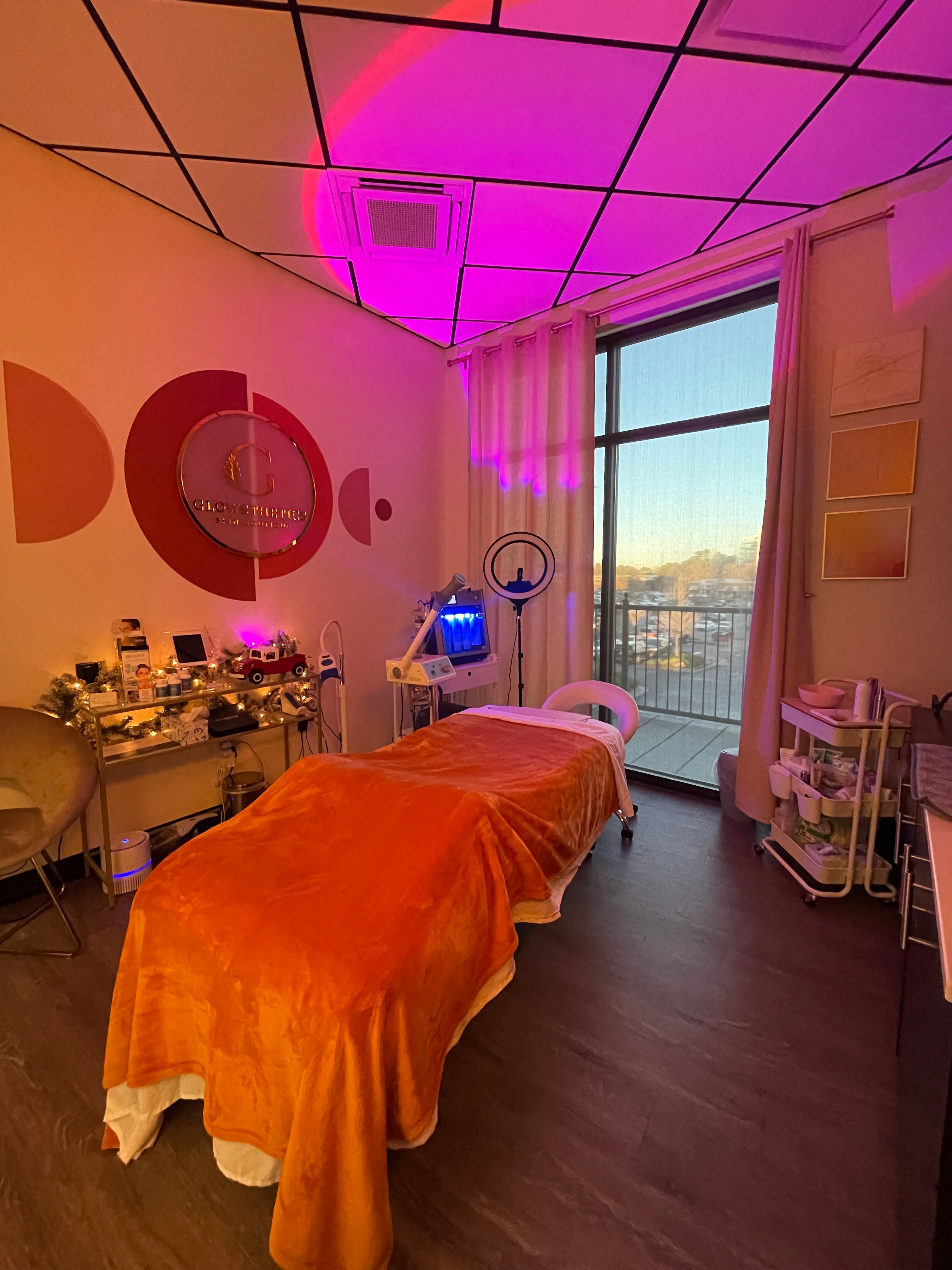 Signature Facials Customized Skincare Treatments For Radiant Skin signature-facials-customized-skincare-treatments-for-radiant-skin